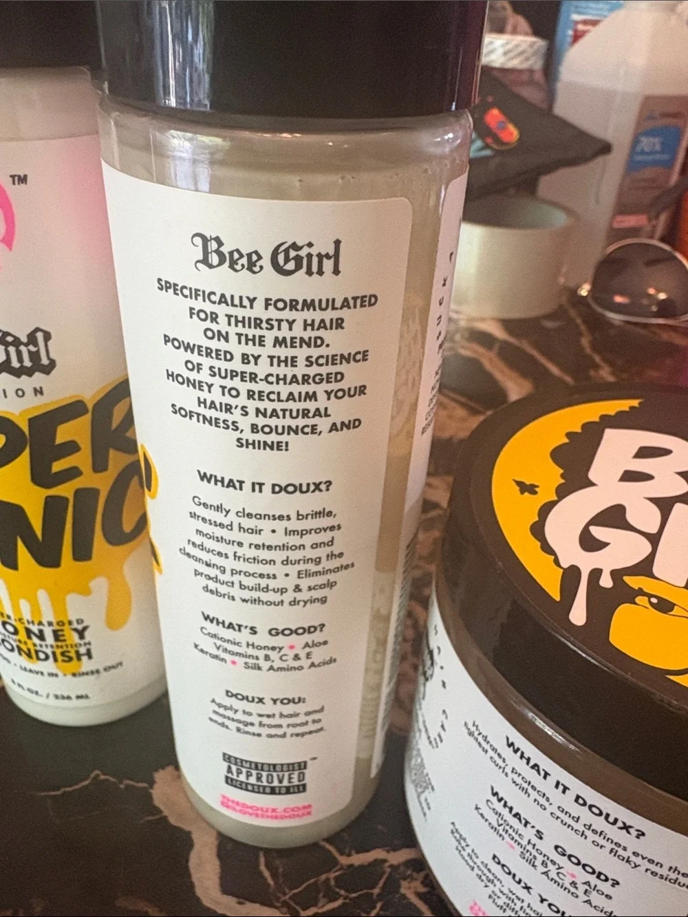 The Doux Bee Girl Ladies First Honey Shampoo - White & Yellow never been opened